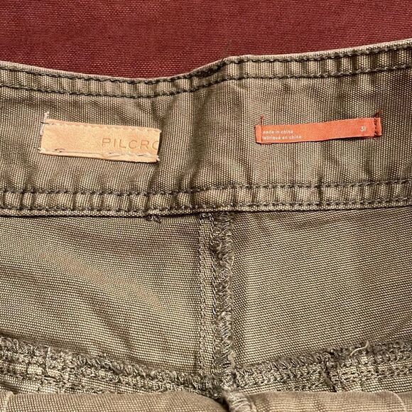 Anthropologie Pilcro Relaxed Pleat Shorts - Picture 6 of 6